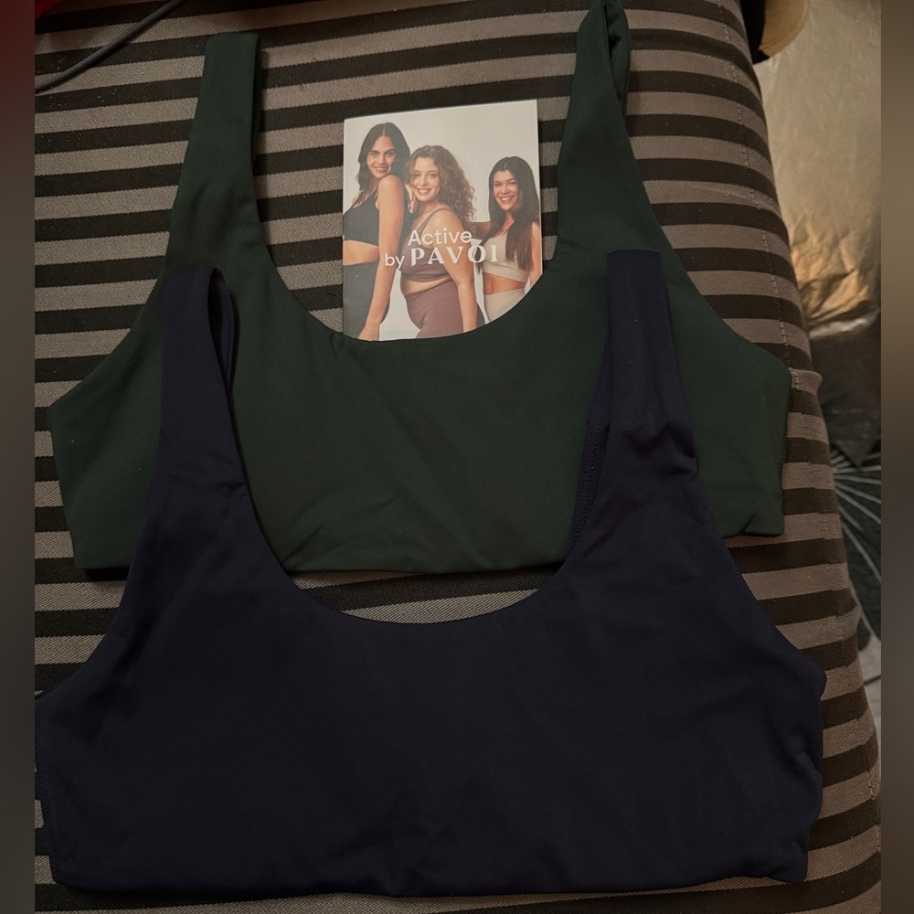 2 size Medium PAVOI Bralettes. New! Navy Blue and Green